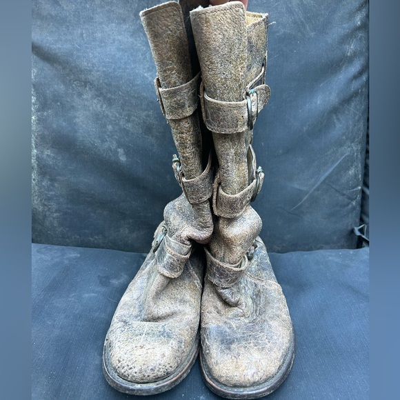 Women’s 7’s Soft leather boots with a crackle effect on the outside - Picture 2 of 5